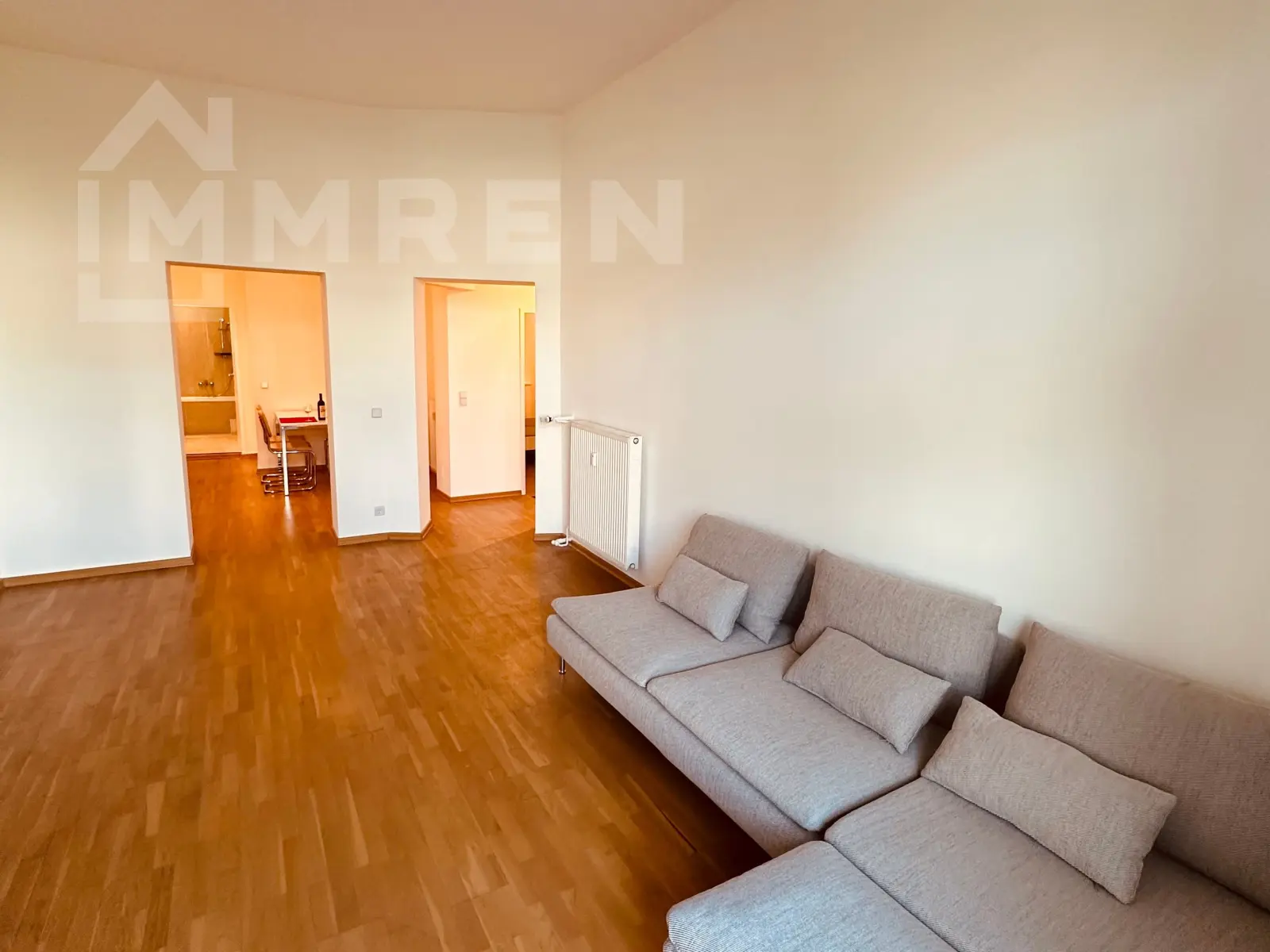 Stylish 1.5-Room Apartment Near Schlossstraße - 9