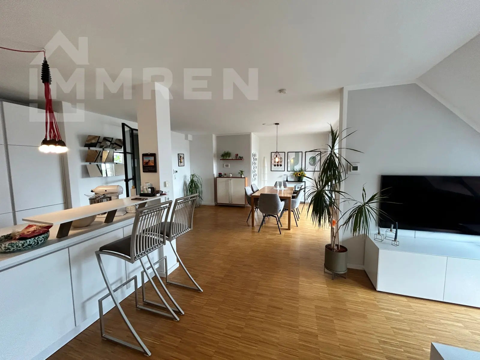 4-Bedroom Maisonette Apartment - 4