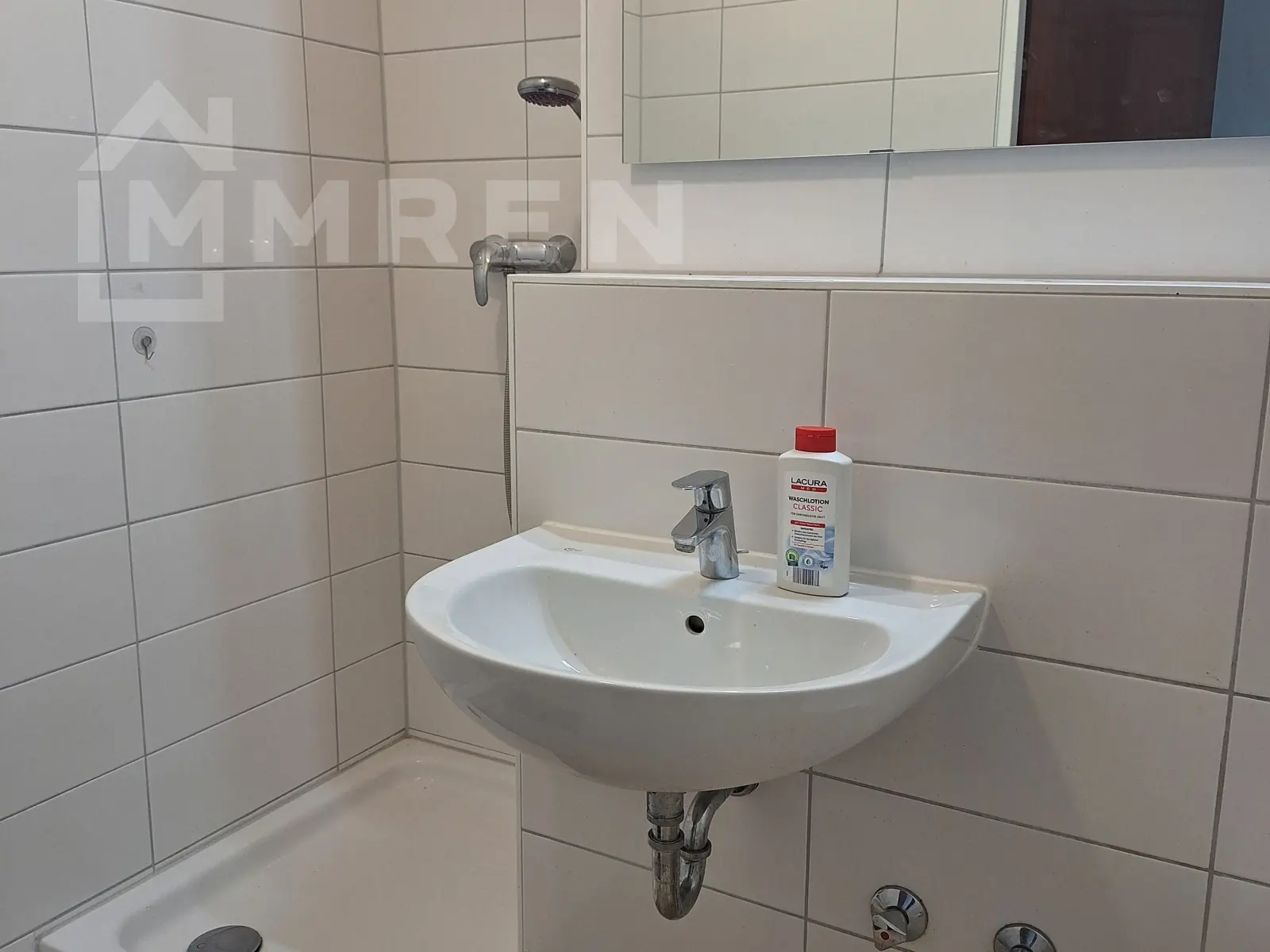 Sunny 2-Room Apartment, 53 m² - 3