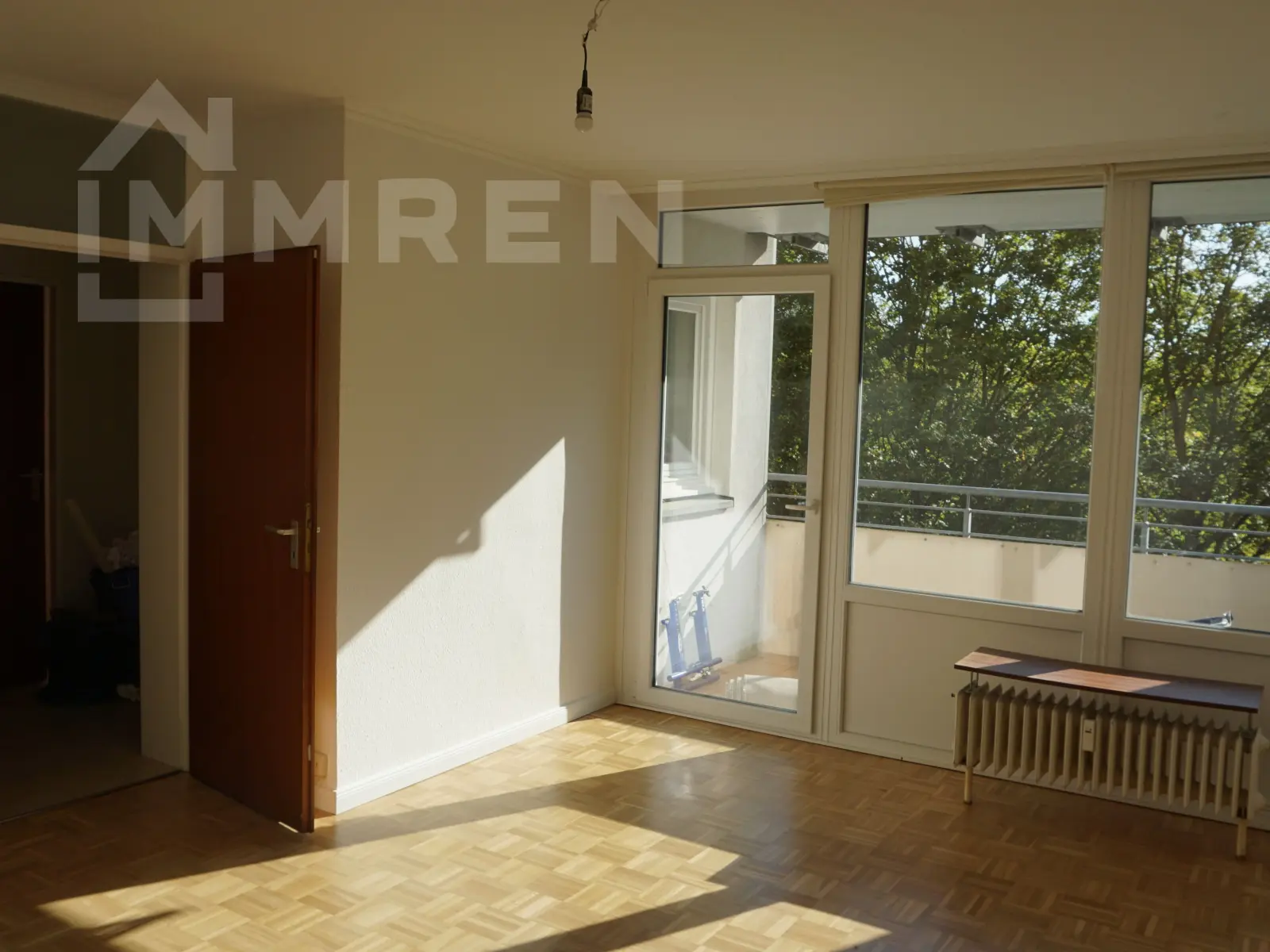 Sunny 2-Room Apartment, 53 m² - 4